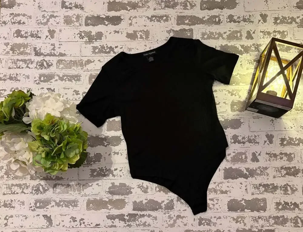 Soho Apparel Women's Black Ribbed Short Sleeve Bodysuit